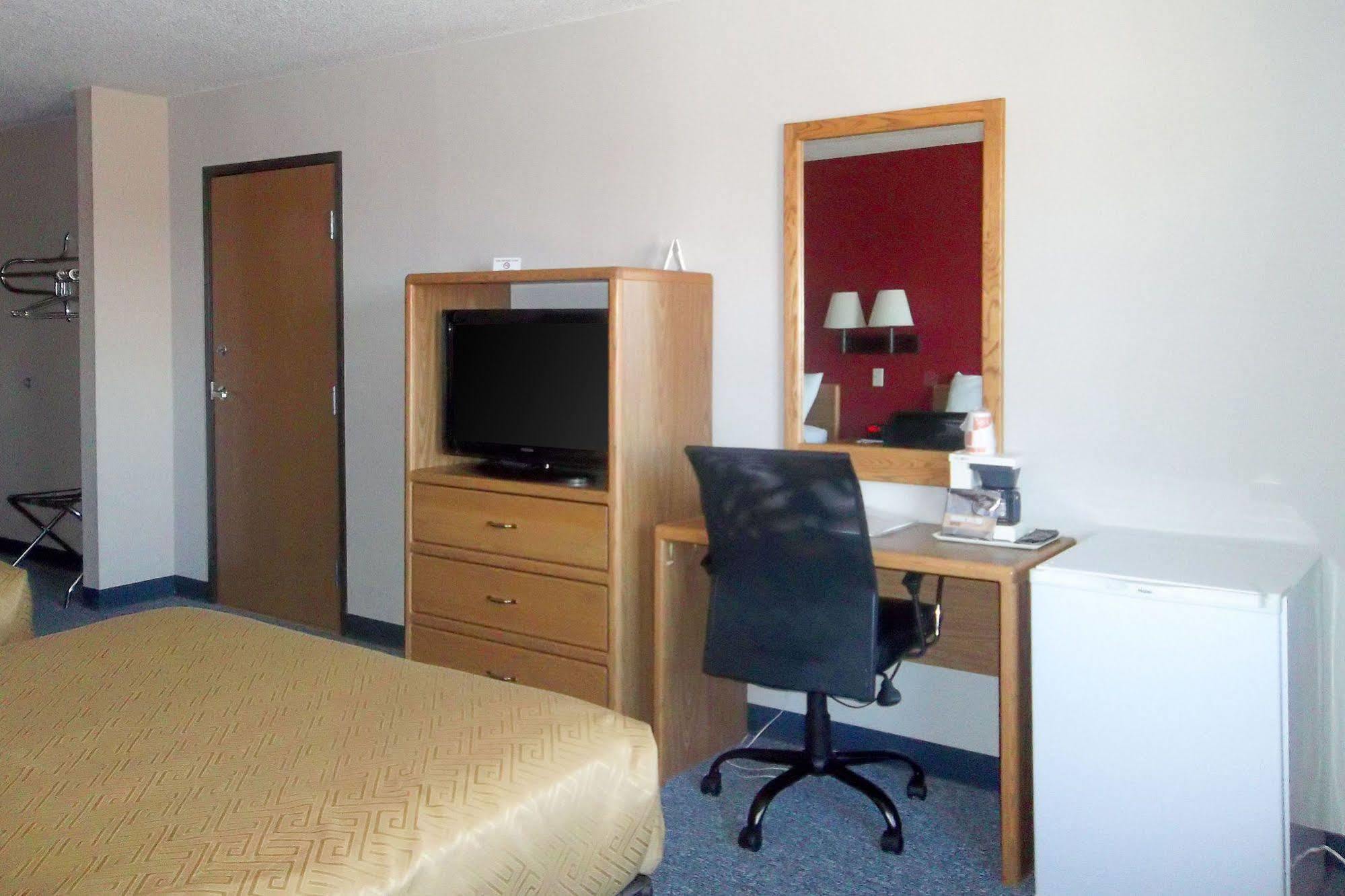 Econo Lodge - Valley City Exterior foto
